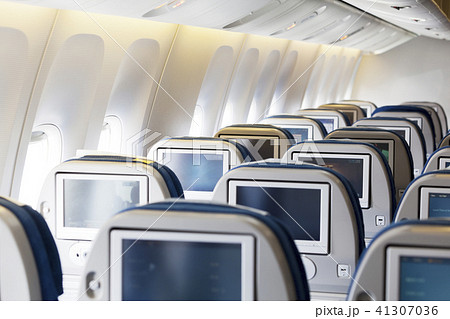 飛行機 機内 座席 41307036