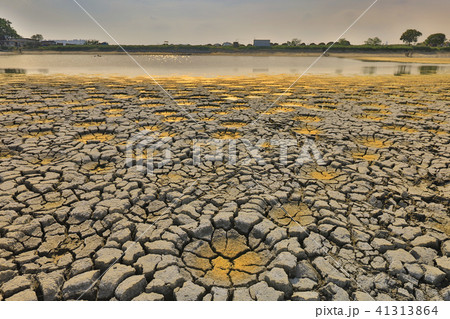 desert with wet place on it,  Tai Sang Wai 41313864