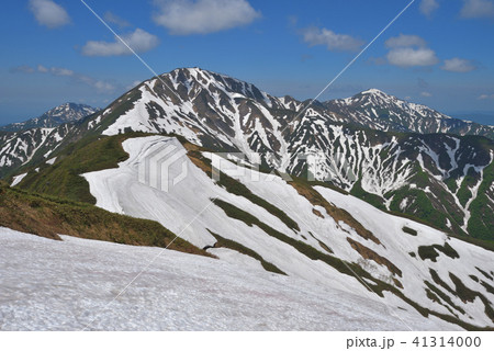 兎岳から見た残雪の越後三山 41314000