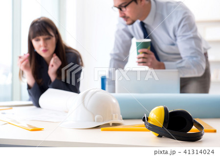 Engineers working on new project Engineers working on new project 41314024