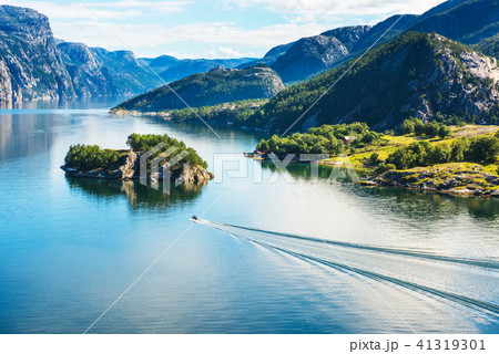 Norwegian fjord and mountains Lysefjord, Norway. 41319301