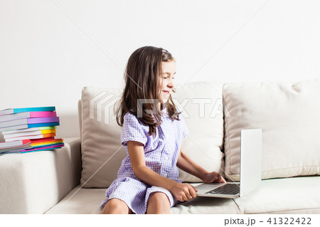 Smiling girl has an idea 41322422
