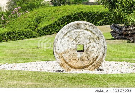 The millstone, olive oil press 41327058