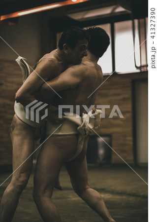 Sumo wrestling Sumo wrestling 41327390