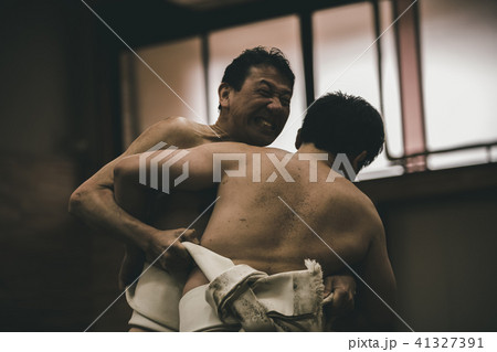 Sumo wrestling Sumo wrestling 41327391
