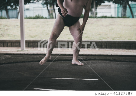 Sumo wrestling Sumo wrestling 41327597