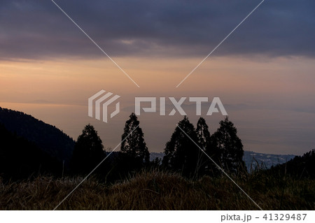 北比良峠でツエルト泊を夜景を肴にお酒が美味しかった！ 41329487