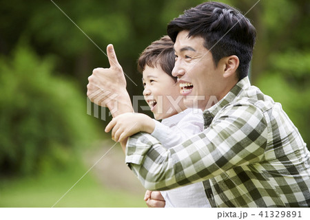 笑顔 微笑 微笑み 41329891