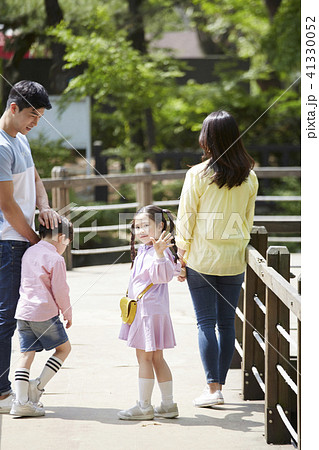 家族 ファミリー 足 41330052