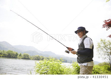 川 河 釣り人 41330451