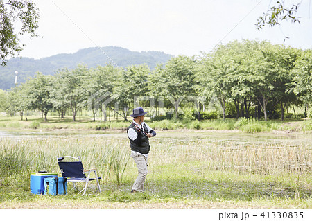 川 河 釣り人 41330835