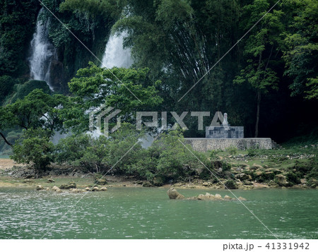 中国広西壮族自治区・徳天瀑布 / Detian Waterfall, Guangxi, China 中国広西壮族自治区・徳天瀑布 / Detian Waterfall, Guangxi, China 41331942