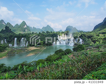 中国広西壮族自治区・徳天瀑布 / Detian Waterfall, Guangxi, China 中国広西壮族自治区・徳天瀑布 / Detian Waterfall, Guangxi, China 41331949