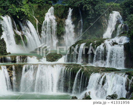 中国広西壮族自治区・徳天瀑布 / Detian Waterfall, Guangxi, China 中国広西壮族自治区・徳天瀑布 / Detian Waterfall, Guangxi, China 41331956