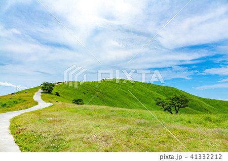 大室山の頂上、山頂、 41332212