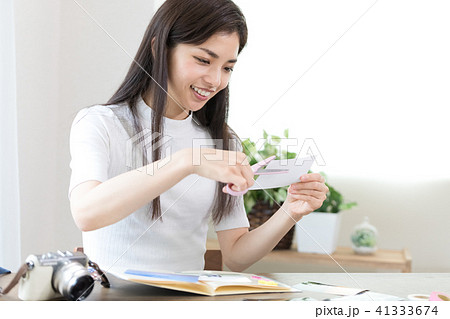 女性のライフスタイル　スクラップブッキング 41333674