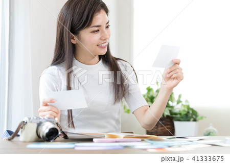 女性のライフスタイル　スクラップブッキング 41333675