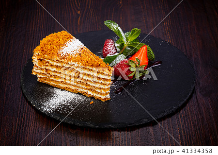 Sweet honey cake Sweet honey cake 41334358