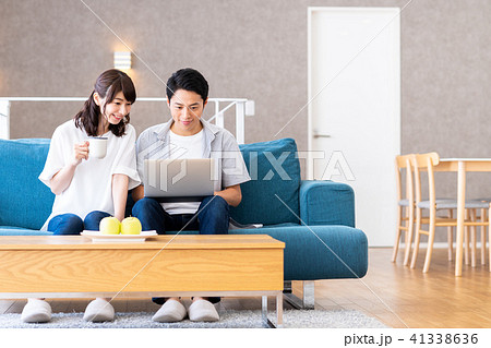 若い夫婦(パソコン) 若い夫婦(パソコン) 41338636