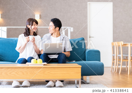 若い夫婦(パソコン) 若い夫婦(パソコン) 41338641