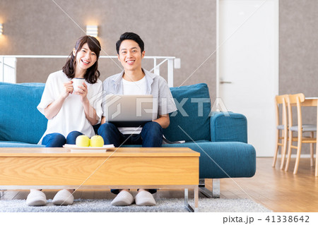 若い夫婦(パソコン) 若い夫婦(パソコン) 41338642