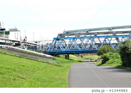 千代田線荒川橋梁を通過する常磐線 千代田線荒川橋梁を通過する常磐線 41344983