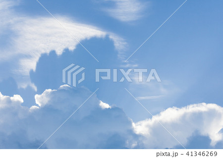 Big cloud on blue sky 41346269