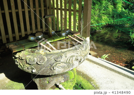 花尾神社　手水舎 41348490