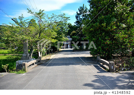 丹後半島・浦島神社・駐車場から参道を進む(1) 丹後半島・浦島神社・駐車場から参道を進む(1) 41348592