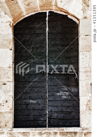 gate of an ancient castle gate of an ancient castle 41351395
