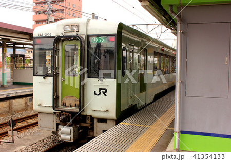 八高線高麗川駅に到着した上り列車 41354133