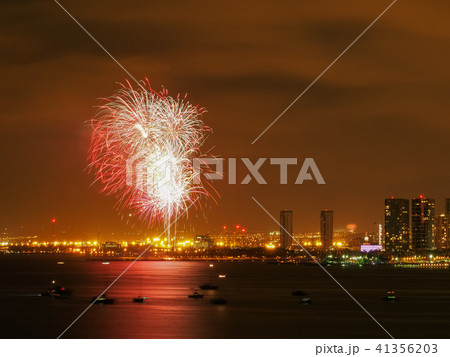 Fireworks on Fourth of July at Honolulu, Hawaii Fireworks on Fourth of July at Honolulu, Hawaii 41356203