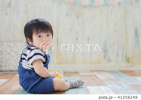 ご機嫌な赤ちゃん 41356249