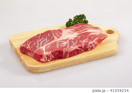 牛肩ロースステーキ 41359254