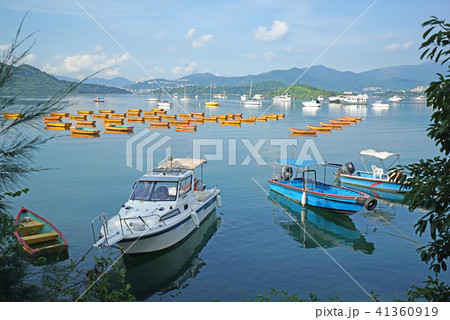 Yacht, fishing and recreational boats on ocean 41360919