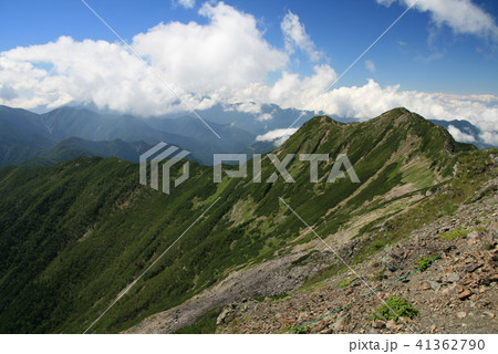 　仙丈ヶ岳　山頂からの眺望 41362790