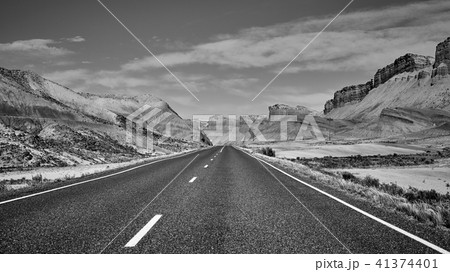 Black and white picture of a scenic road, USA. 41374401