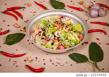Salad of cashew nuts and lettuce Salad of cashew nuts and lettuce 41374459