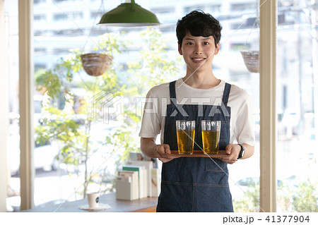 カフェ店員 男性 カフェ店員 男性 41377904