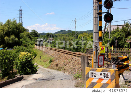 八高線折原駅を発車した高崎行列車(1) 八高線折原駅を発車した高崎行列車(1) 41378575