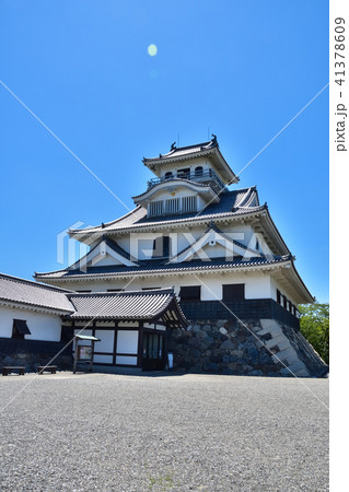 滋賀　青空と長浜城 41378609