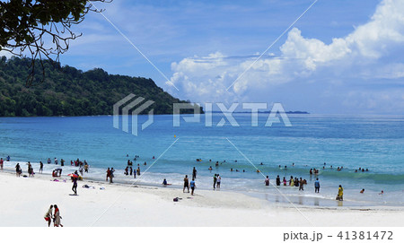 Tourist at Radhanagar beach, Havelock Island 41381472