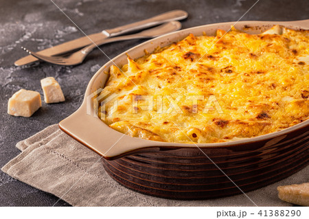 Mac and cheese, american style pasta Mac and cheese, american style pasta 41388290