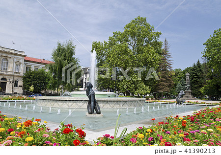 Beautiful fountain in the city center of Ruse Beautiful fountain in the city center of Ruse 41390213