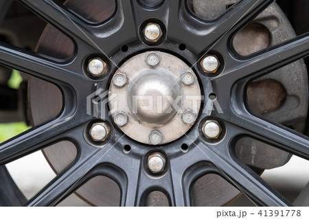 Black of the old iron wheel mag, rusty, 41391778