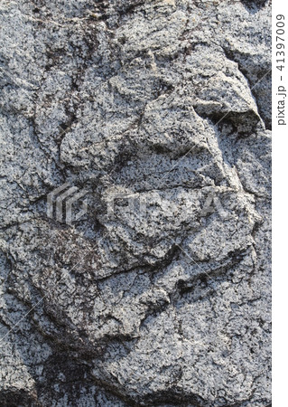 荒い岩肌 41397009