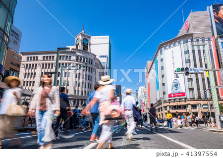 《東京都》銀座・歩行者天国 《東京都》銀座・歩行者天国 41397554