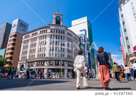 《東京都》銀座・歩行者天国 《東京都》銀座・歩行者天国 41397560