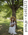 演奏 公園 若い女性 41401272