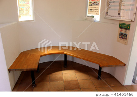 八高線松久駅の駅舎(4) 41401466